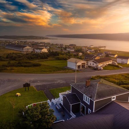 Edge Of The Avalon Inn Trepassey Exterior photo