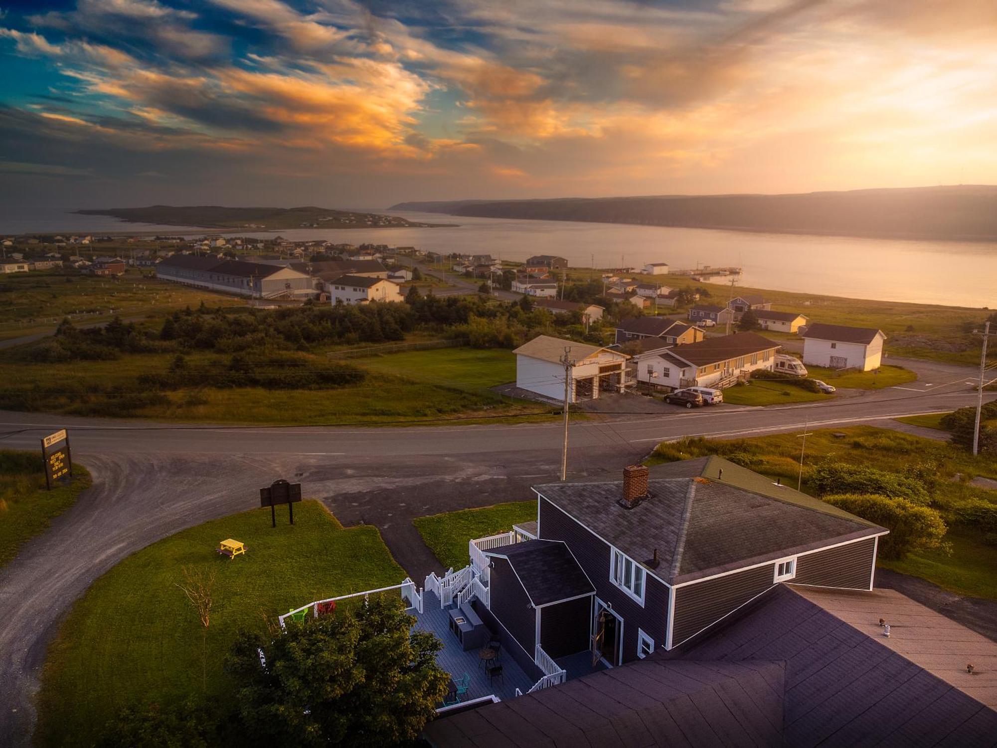 Edge Of The Avalon Inn Trepassey Exterior photo