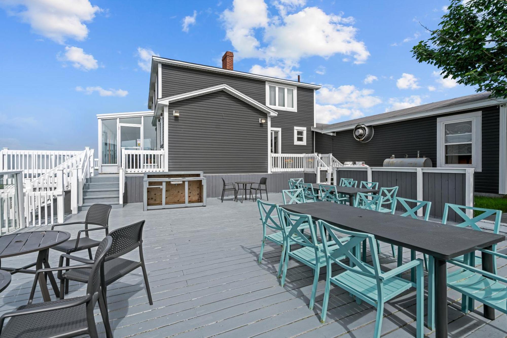 Edge Of The Avalon Inn Trepassey Exterior photo